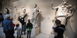 αγαλματα μουσειο 