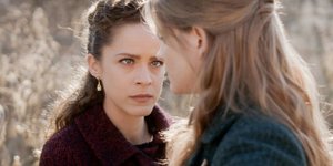 Aγριες Μέλισσες – Spoiler: Ο Νικηφόρος εκβιάζει την Ασημίνα που έχει εξαφανιστεί με τον μικρό Σέργιο 