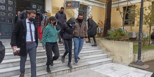 Ασκηση ποινικής δίωξης σε βαθμό κακουργήματος απήγγειλε ο εισαγγελέας σε βάρος των δυο ανηλίκων για τον ξυλοδαρμό του σταθμάρχη μετρό