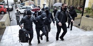 Ξυλοδαρμός σταθμάρχη μετρό: Νέο βίντεο ντοκουμέντο μετά την επίθεση ήρθε στην επιφάνεια