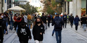 Κορωνοϊός: Εντονη ανησυχία για τη διασπορά στην Αττική