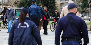 αστυνομικοι πλατη