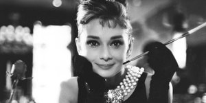 Η Όντρεϊ Χέπμπορν στην ταινία Breakfast at Tiffany's