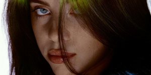 Η Billie Eilish “βάζει στη θέση του” χρήστη του Twitter που την κατηγορεί δημόσια ότι φούσκωσε τα χείλη της