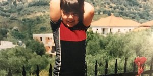 Η Δανάη Μπάρκα σε παιδική ηλικία