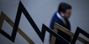 δεικτες σκια αντρα