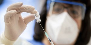 εμβολιο μασκα 