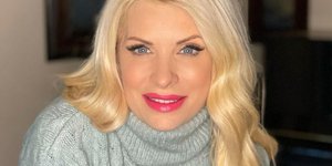 Ελένη Μενεγάκη: Η selfie με την κόρη της μετά την επιστροφή της από το σχολείο