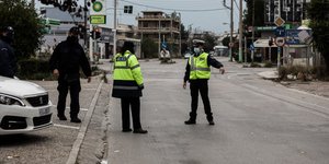 Σε lockdown οι Αχαρνές -Αίρονται τα μέτρα στην Ελευσίνα, παρατείνονται στον Ασπρόπυργο, τι ισχύει σε Κοζάνη