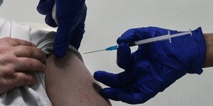 Εμβολιασμός υγειονομικών