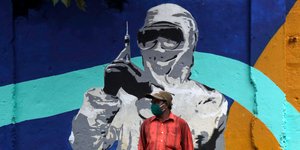 Γκράφιτι με εμβόλιο