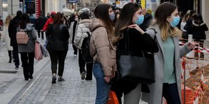 κοριτσια προφιλ μασκες