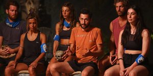 Ο Πάνος Καλίδης μιλά στο συμβούλιο του Survivor 4