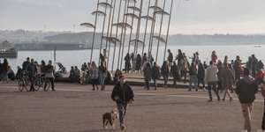 κοσμος ομπρελες ζογγολοπουλου