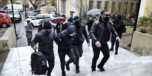 Ελεύθερα τα δύο ανήλικα αδέρφια