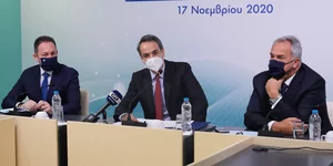 Κυριάκος Μητσοτάκης Μάκη Βορίδη και Στέλιο Πέτσα