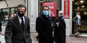 Λιανεμπόριο Γεωργιάδη -Παπαθανάση καταστήματα Ερμού