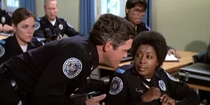 Σκηνή από την Μεγάλη των Μπάτσων Σχολή