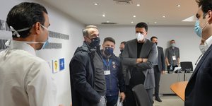 Ο Κυριάκος Μητσοτάκης με Κικίλια, Πιερρακάκη, Χαρδαλιά στη γ.γ. Πολιτικής Προστασίας