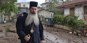 Ο Μητροπολίτης Φθιώτιδας Συμεών
