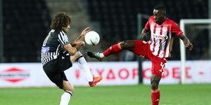 Φάση από τον αγώνα Ολυμπιακός-ΠΑΟΚ