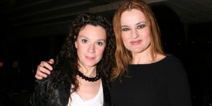 Πέγκυ Τρικαλιώτη-Καρυοφυλλιά Καραμπέτη