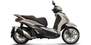 H Piaggio παρουσιάζει το ανανεωμένο Beverly