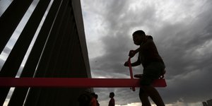 ροζ τραμπάλες σύνορα ΗΠΑ-Μεξικό