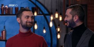 Ο Λεωνίδας Κουτσόπουλος με τον σωσία του στο MasterChef 5