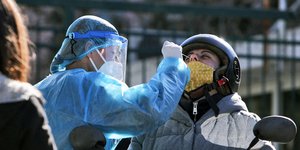 Τεστ στην Αθήνα