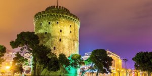 Ο Λευκός Πύργος το βράδυ
