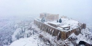 Ακρόπολη χιονισμένη