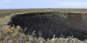 Tεράστιοι κρατήρες έχουν εμφανιστεί τα τελευταία χρόνια στο ρωσικό αρκτικό κύκλο