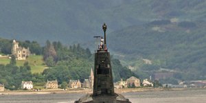 H υποπλοίαρχος υπηρετεί σε βρετανικό πυρηνοκίνητο υποβρύχιο