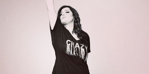 Η ανανεωμένη Κατερίνα Ζαρίφη 