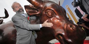 Ο Αρτούρι ντι Μόντικα με το γνωστό του έργο