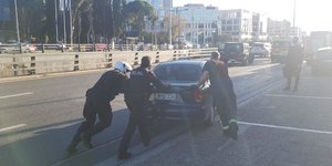 Το αυτοκίνητο μέσα στο οποίο γέννησε η γυναίκα στη Λεωφόρο Κηφισίας