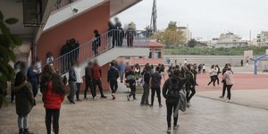 Αθανάσιος Εξαδάκτυλος σχολεία