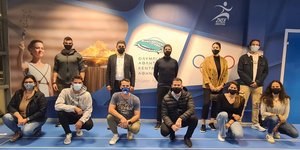 O Λευτέρης Αυγενάκης με αθλητές και αθλήτριες της κωπηλασίας