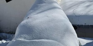 Ποιου γνωστού ηθοποιού το αυτοκίνητο έχει θαφτεί στο χιόνι