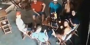 Η Βραζιλιάνα θύμωσε γιατί ο άνδρας της σύχναζε σε μπαρ με συνοδούς