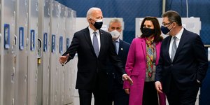 Ο Τζο Μπάιντεν με τον Άλμπερτ Μπουρλά