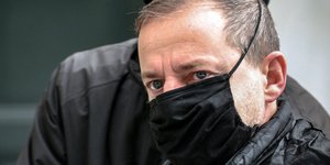 O Δημήτρης Λιγνάδης στα Δικαστήρια της Ευελπίδων