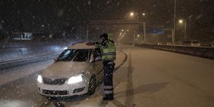 Χιονισμένη η Εθνική οδός Αθηνών-Λαμίας