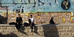 Το Ισραήλ χαλαρώνει κι άλλο τους περιορισμούς κατά του κορωνοϊού