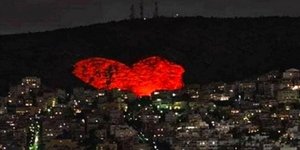 Η καρδιά ως μήνυμα αγάπης και αλληλεγγύης