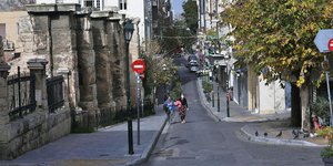 Άδεια η Αθήνα το μεσημέρι του Σαββάτου