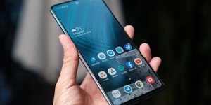 Κινητό τηλέφωνο με λογισμικό Android