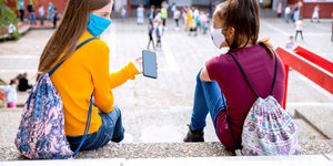 κοριτσια πεζουλι κινητο 