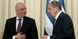 Δένδιας και Λαβρόφ